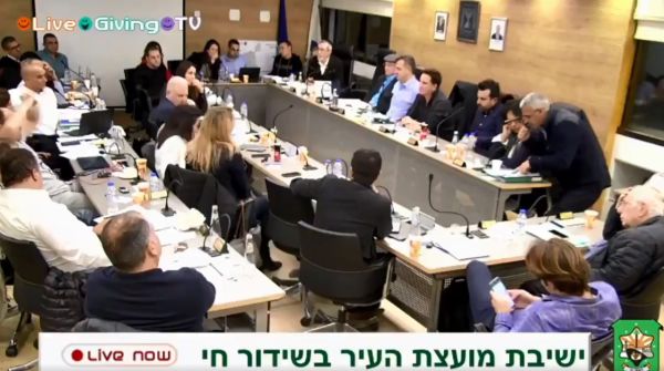 צפו: נציג ש"ס הצביע בעד אוטובוס השבת