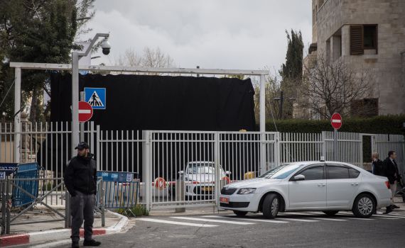 מאבטח בבית ראש הממשלה פלט כדור ונפצע קל