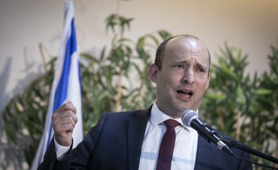 בנט: "החלטת בג"צ – מסר של חולשה וריפיון"