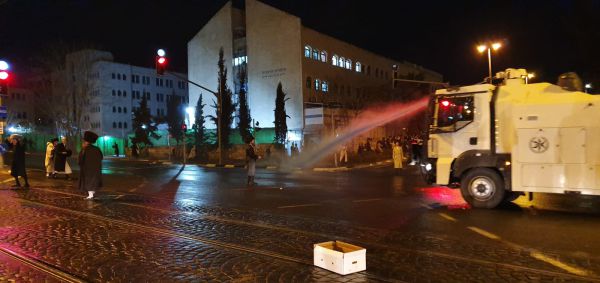 מחאה בשבת: עימותים אלימים בין חרדים למשטרה