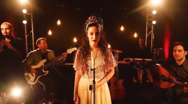 צפו: הכוכבת הסרוגה בביצוע מיוחד ל"הלב שלי"