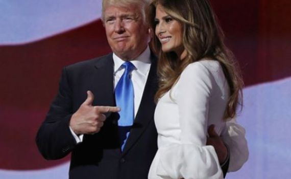 משעשע: כך הגיב טראמפ כשנשאל מה קנה למלניה לחג