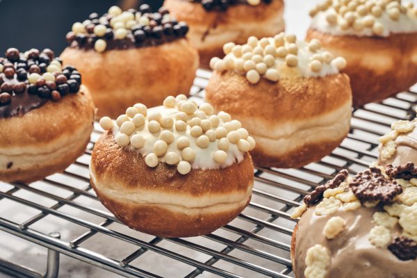 להיט: כך תכינו סופגניות מושקעות בעצמכם