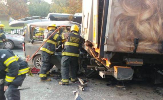 תאונה קשה ברמת גן: שני הרוגים ו-6 פצועים במקום