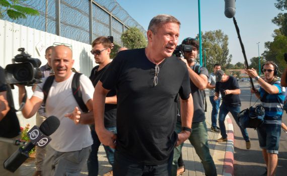 שר המשפטים חתם על חנינה לנוחי דנקנר