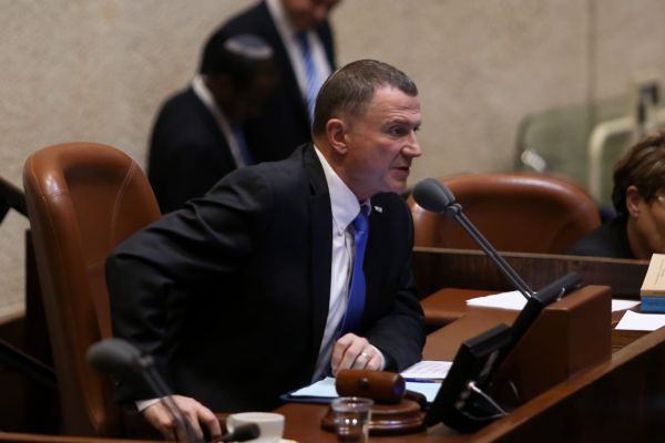 בג"צ יוציא צווים על תנאי נגד החלטות אדלשטיין?