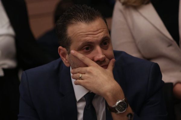 מיקי זוהר מונע דיון על כספי הפנסיה של שי ניצן