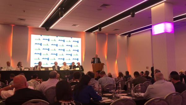 הרב רפי קורא לבני גנץ לאמץ את הצעת הליכוד