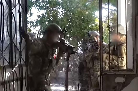 צפו: איך להפוך ללוחם קומנדו?