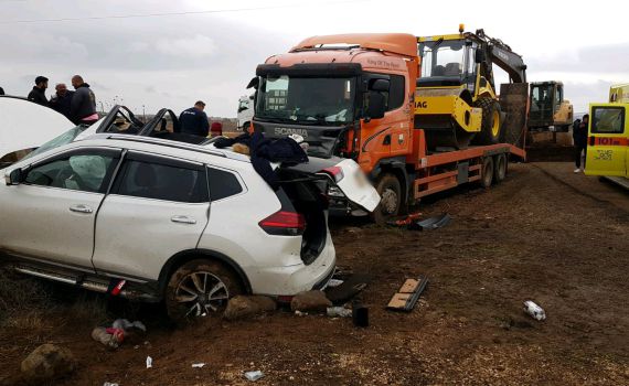תאונה חזיתית בגולן: בת 40 נהרגה; בת 14 במצב אנוש