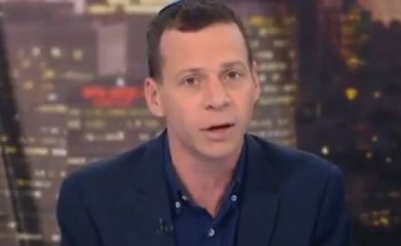 צפו: עמית סגל במתקפה על מנדלבליט: "ריח של רודנות"