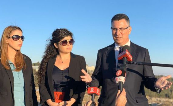 סער נגד נתניהו: "אחרי 5 שנים הגיע הזמן לבנות כאן"