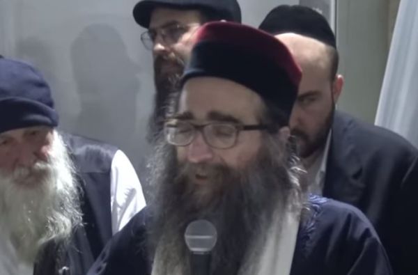 צפו: החיים החדשים של הרב יאשיהו פינטו