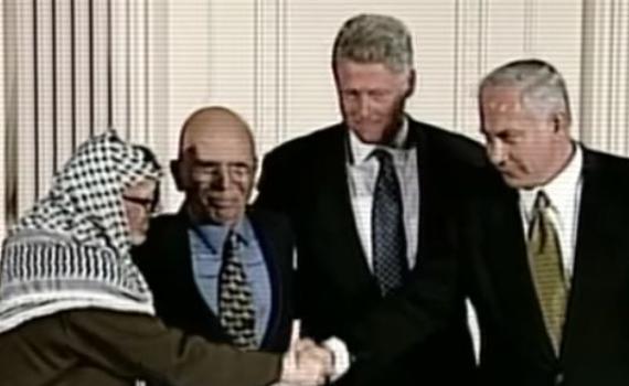 "השמאלנים": איך הפכה המילה 'שלום' לקללה? צפו