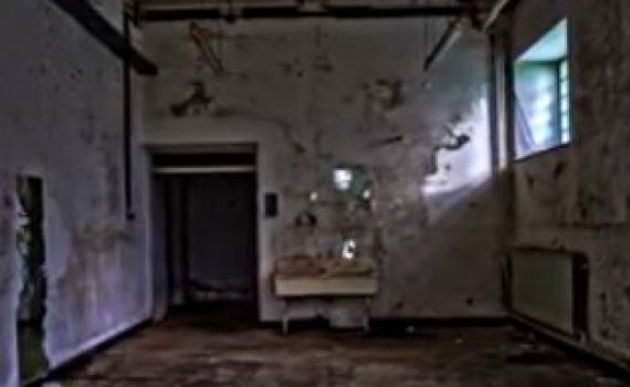 חנוכה תש"פ: מאחורי דלתות החרם. צפו