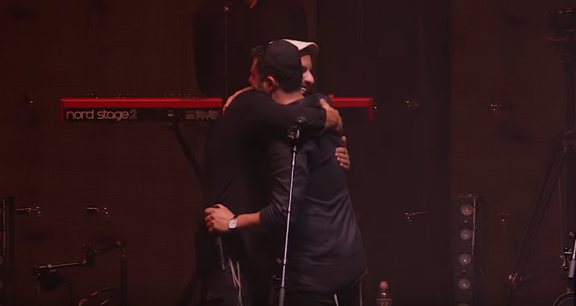 הלהיט הבא? ישי ריבו ועקיבא בביצוע לייב. צפו