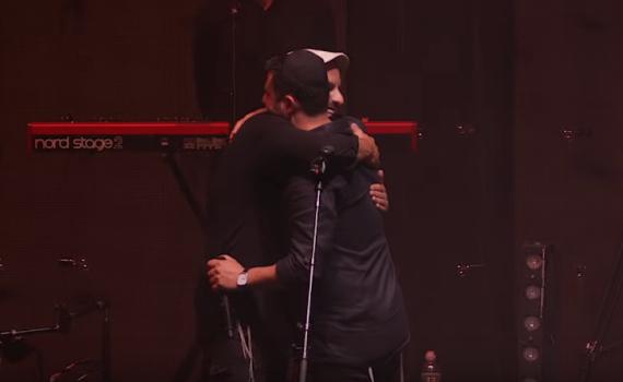 הלהיט הבא? ישי ריבו ועקיבא בביצוע לייב. צפו