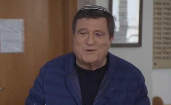 "הוריי היו נגד הקריירה שלי": יהורם גאון מסכם 80