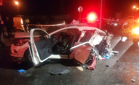 תאונה קטלנית: אם ובתה הפעוטה נהרגו, רכבם נמחץ