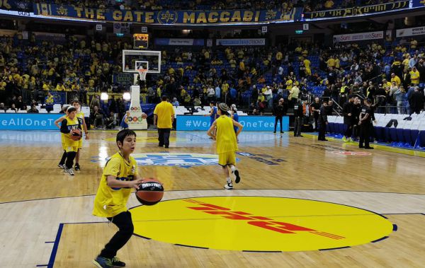 צפו: ילדי בנימין על הפרקט בניצחון הענק מול צסק"א