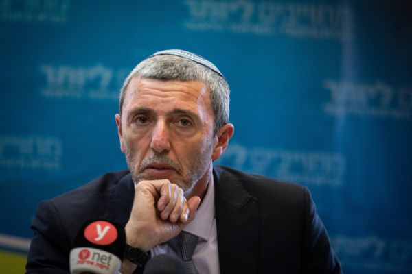 "חלק מהמבקרים בכלל לא התכוונו להצביע לרב רפי"