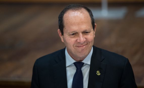 אופס: ניר ברקת עושה בוז'י הרצוג בשידור. האזינו