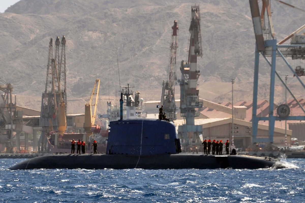 יחסי השוחד ועסקאות אפלות: כתב האישום המלא