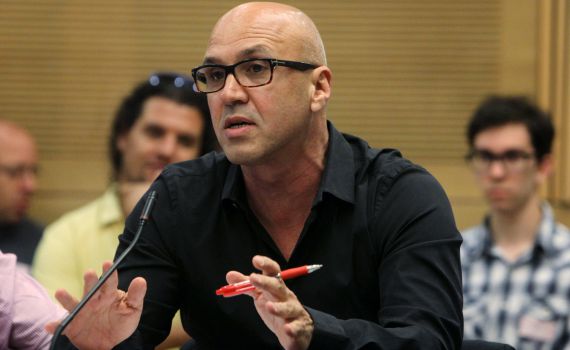 החוצפה של גל אוחובסקי