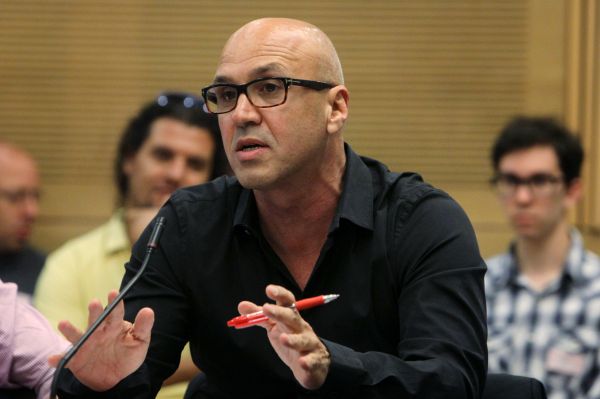 אוחובסקי: כשעומר אדם שר 'מודה אני' זה לא מפריע לי