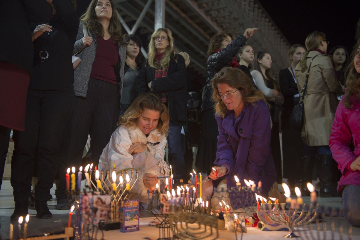 קרבי זה הכי, אחותי: הנשים שניצחו את היוונים