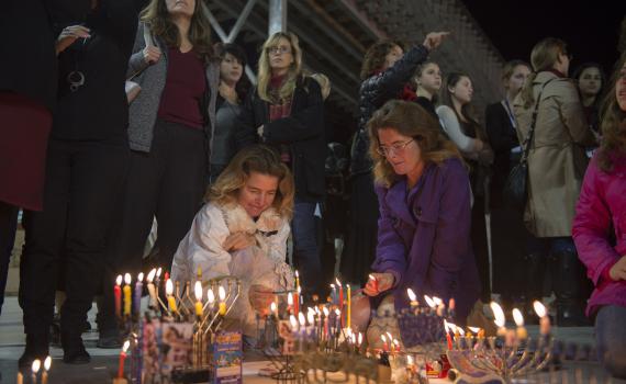 קרבי זה הכי, אחותי: הנשים שניצחו את היוונים