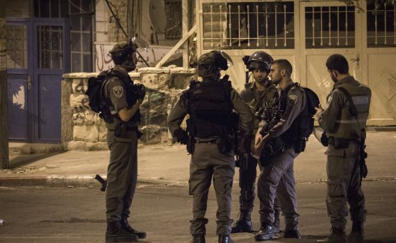 171 פלסטינים נעצרו בשטח ישראל, אקדח נתפס בדהריה