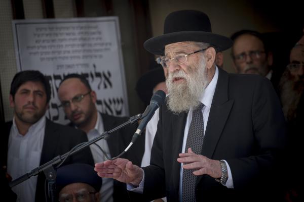 הרב אריה שטרן: "יש מקום להקל בבישול אינדוקציה"