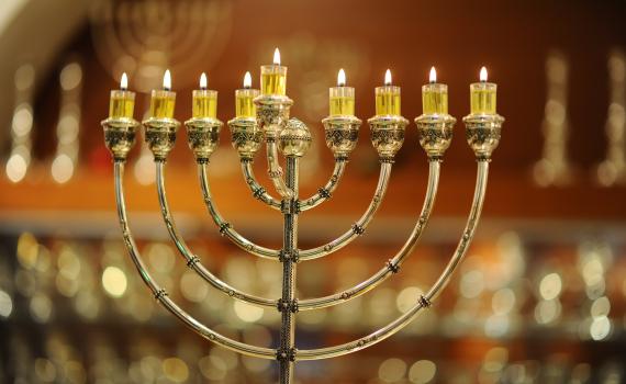 מתי מדליקים נרות חנוכה? הלכות חנוכה תש"פ 2019