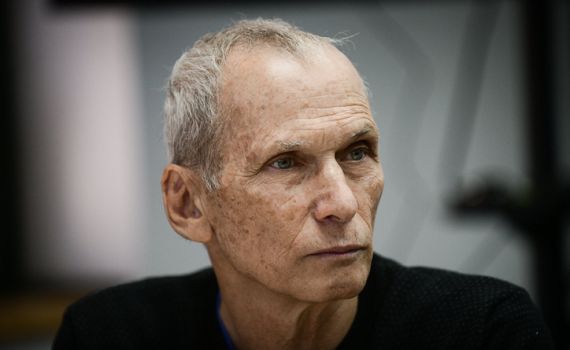 לא מתנצל | עמר בר לב מגיב לסערה: "תשתו מים"