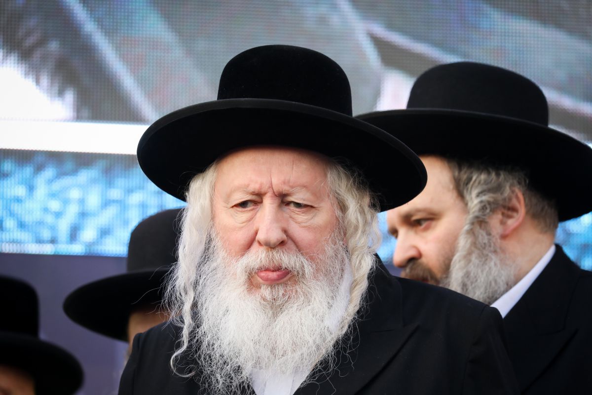 האדמו"ר הראשון שיקבל חיסון נגד קורונה