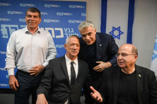 הזדמנות או מלכודת? לפיד יישאר מחוץ לממשלה