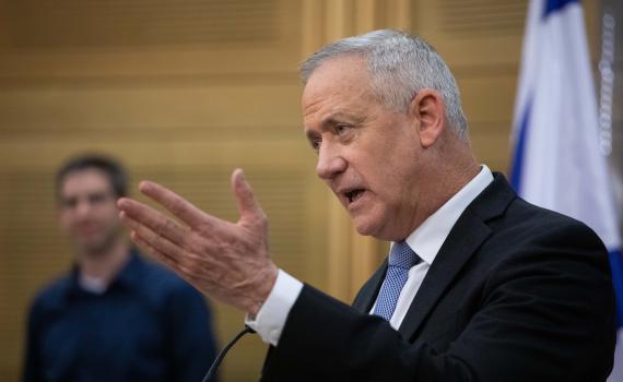 נתניהו יוותר על החסינות, לפיד מוותר על הרוטציה