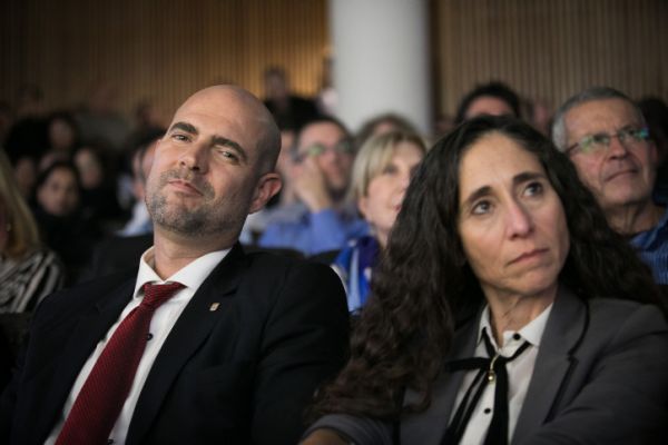 המאבק בצמרת המשפטית: בין אמיר אוחנה לאיילת שקד