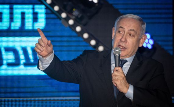 נתניהו מגיב: "ההוא שירה בפעם הקודמת לא איתנו"