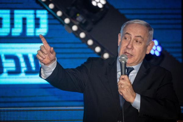 נתניהו מגיב: "ההוא שירה בפעם הקודמת לא איתנו"
