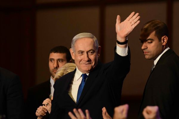 בג"צ דחה הצטרפות של מצביעי ימין לדיון נגד נתניהו