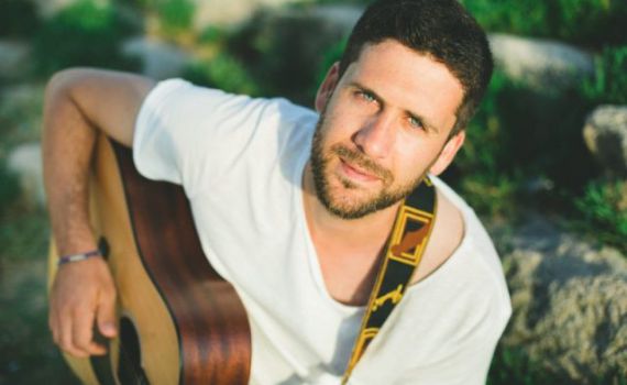 אל נא רפא נא לה: החדש של יאיר לוי כובש את העולם