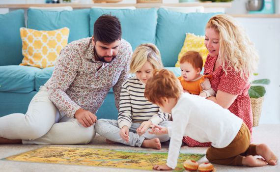 "מצופן לאור": מפת בריחה מיוחדת לחג החנוכה