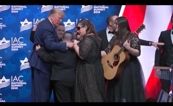מרגש: כשהנשיא טראמפ פגש את להקת שלוה. צפו