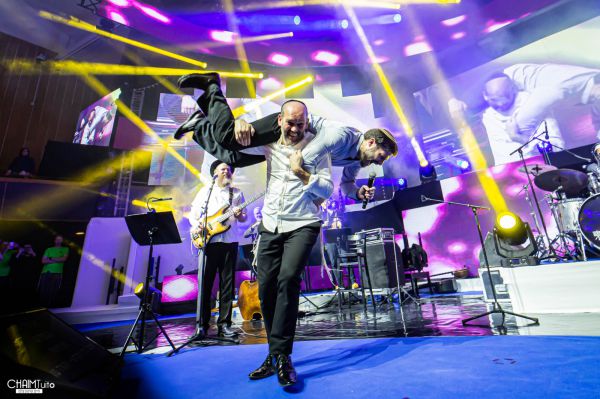 צפו: יונתן רזאל הפתיע את בצלאל סמוטריץ'