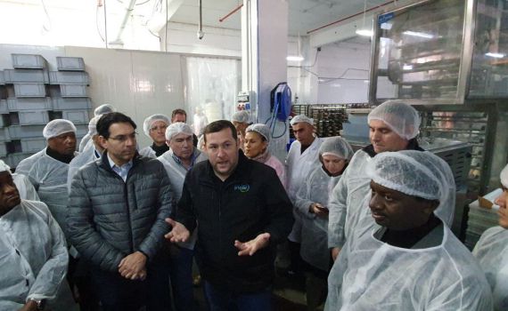 צפו: שגרירי או"ם מרחבי העולם הגיעו לסיור בשומרון