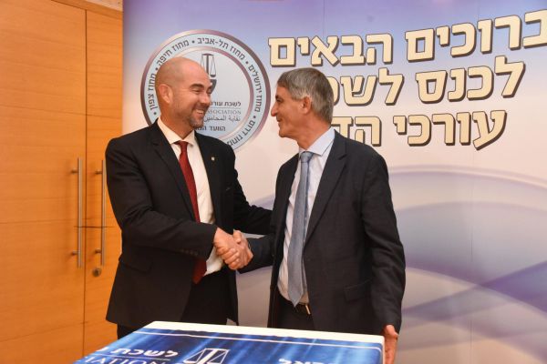 לאחר התערבות ביהמ"ש: עשרות עו"ד חדשים הוסמכו