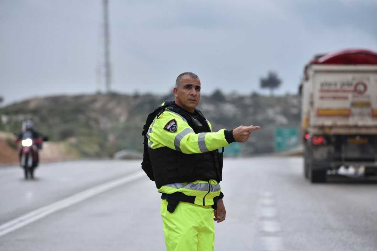 מלחמת החיים: 131 דוחות לנוהגים עם נייד ביו"ש