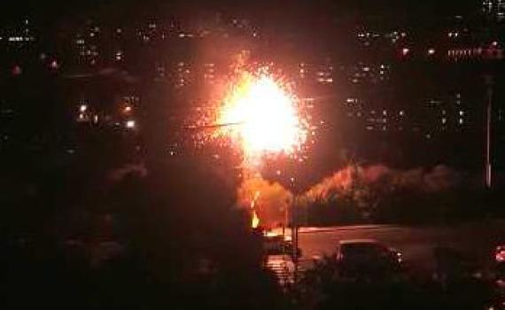 צפו: פיצוץ שנאי גרם להפסקת חשמל בחיפה